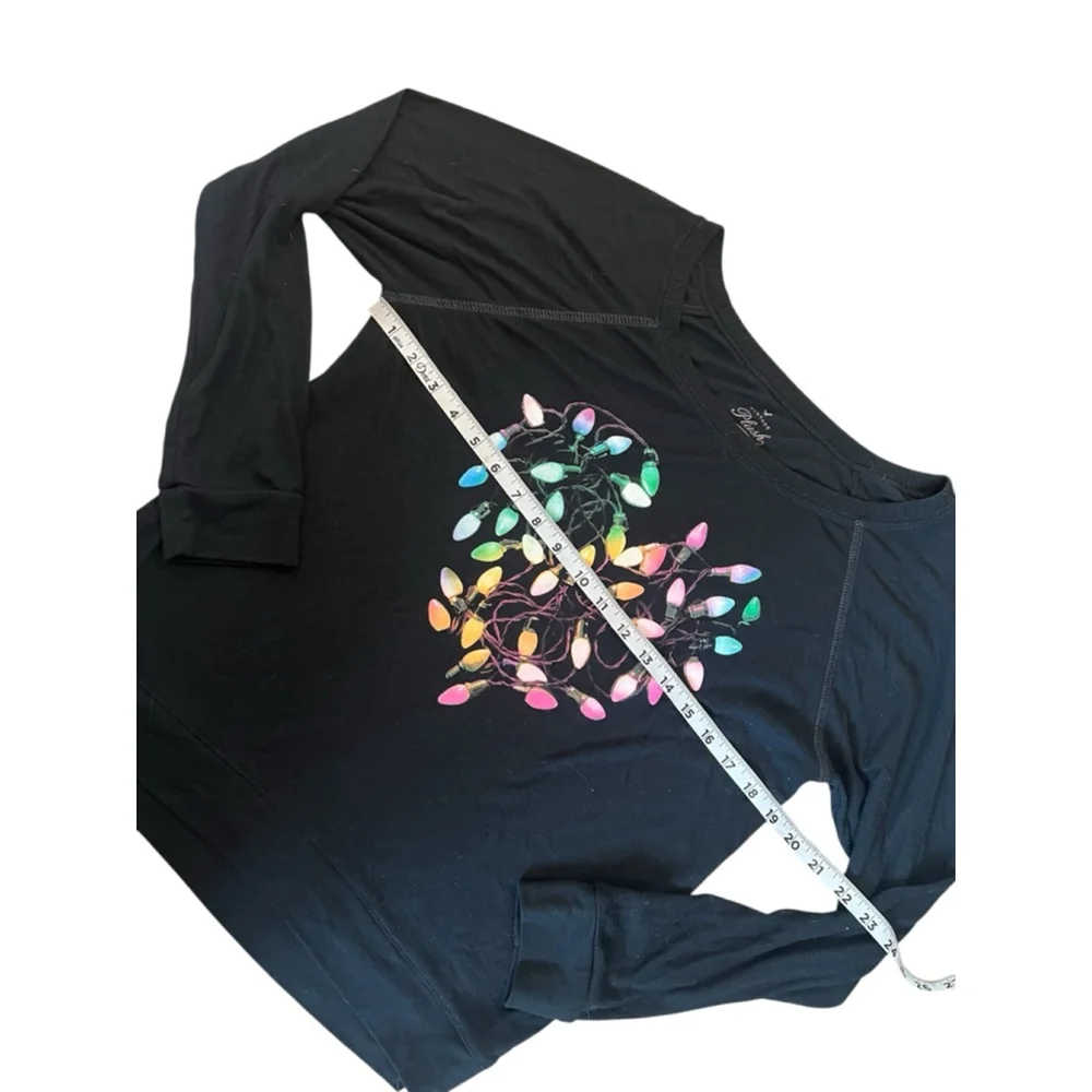 AMERICAN EAGLE Christmas Graphic Tee Women’s Medium Long Sleeve Cotton Shirt Top - Picture 5 of 8